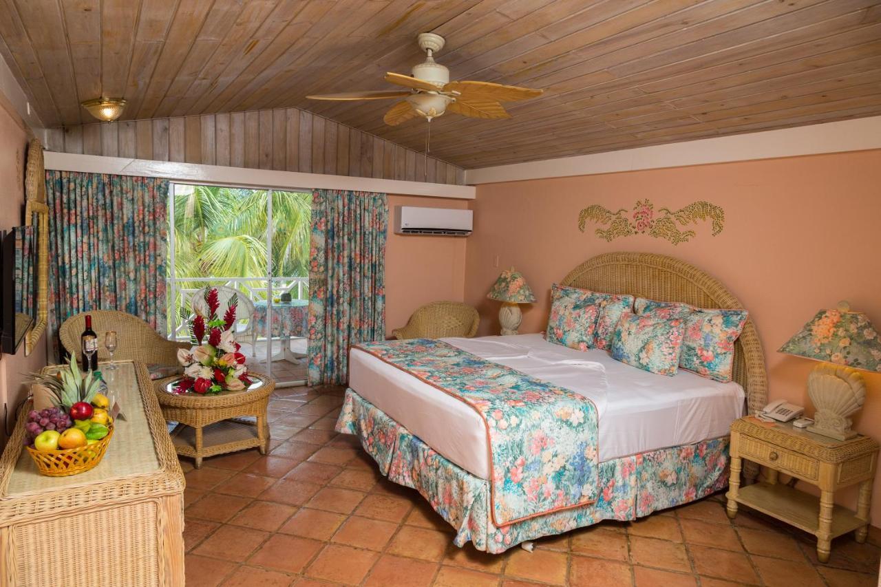 Coco Reef Resort & Spa Crown Point Extérieur photo