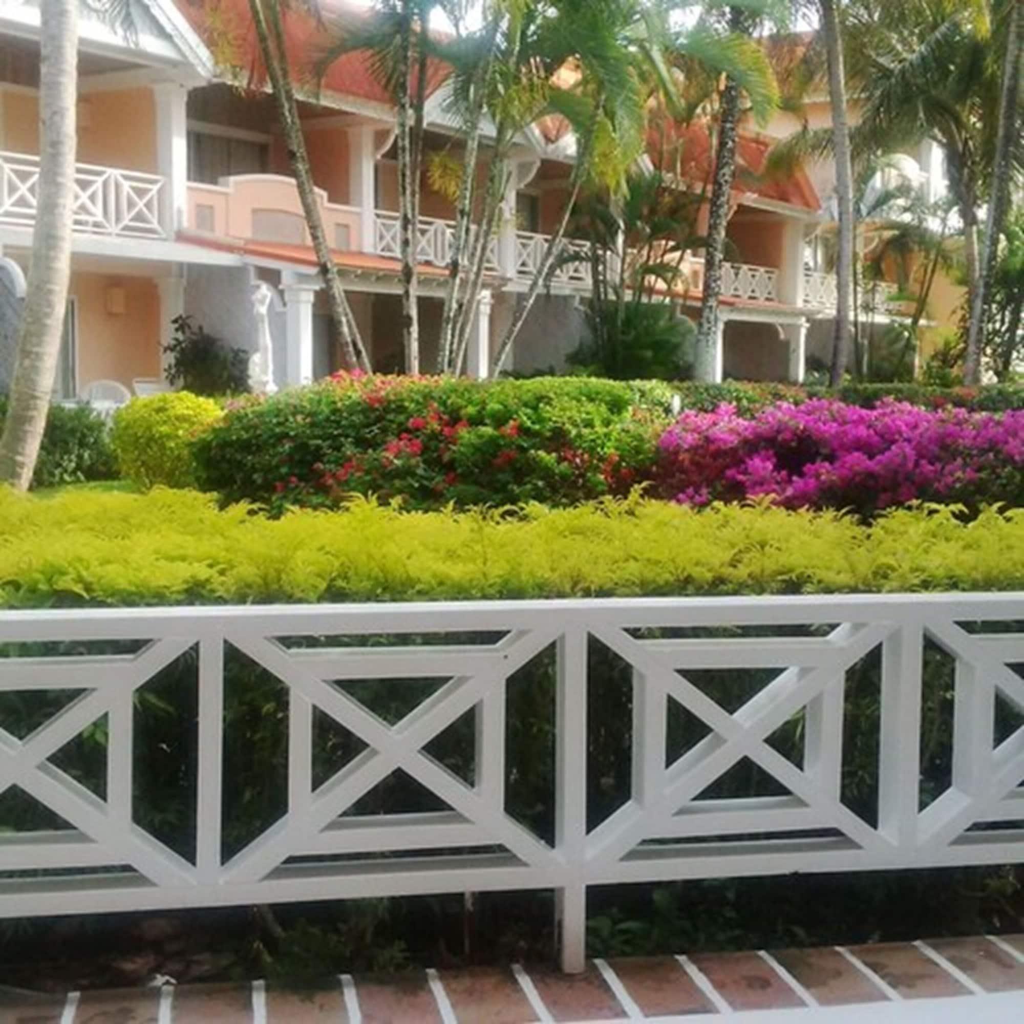 Coco Reef Resort & Spa Crown Point Extérieur photo