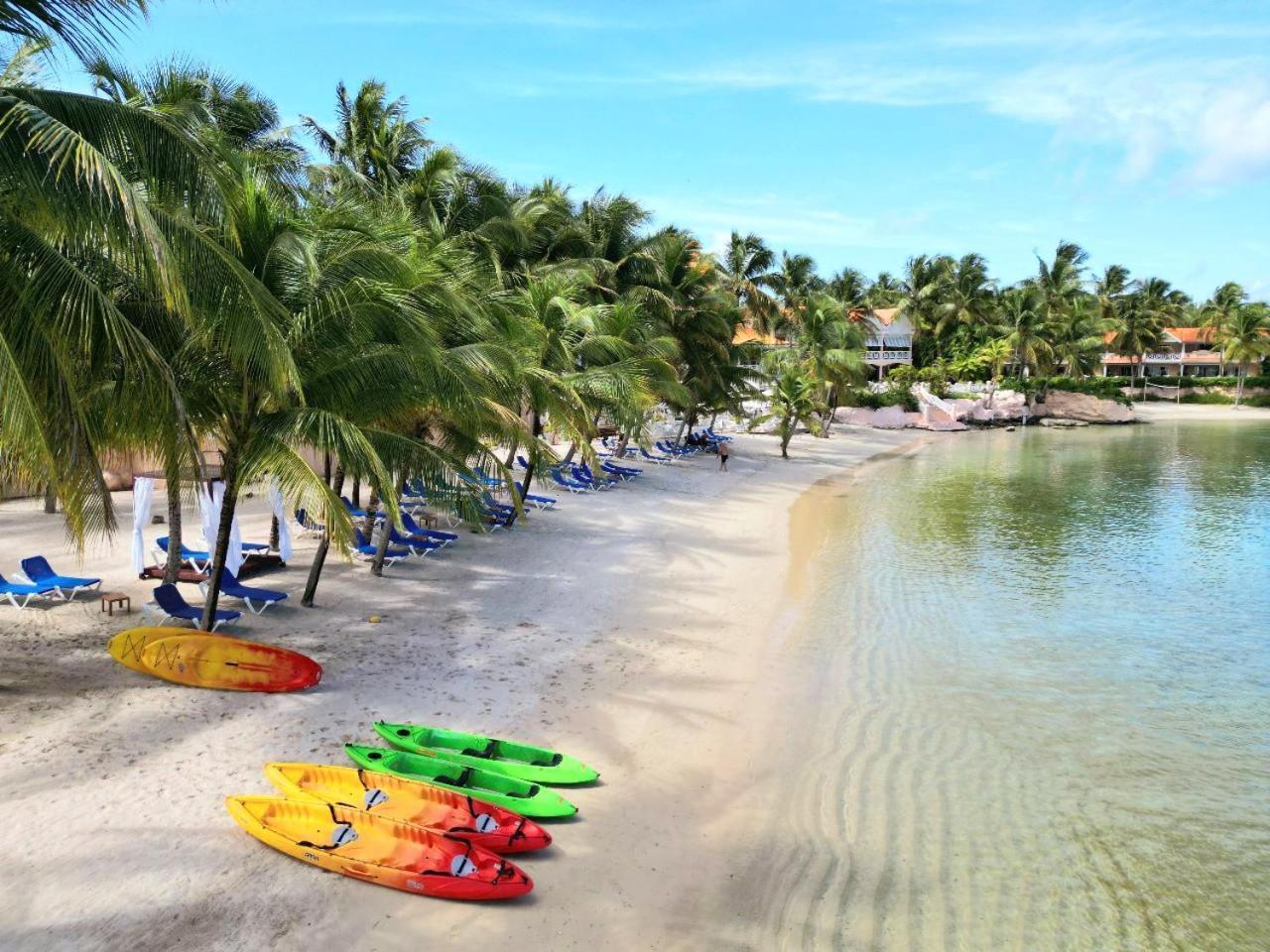 Coco Reef Resort & Spa Crown Point Extérieur photo