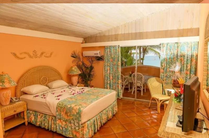 Coco Reef Resort & Spa Crown Point Extérieur photo